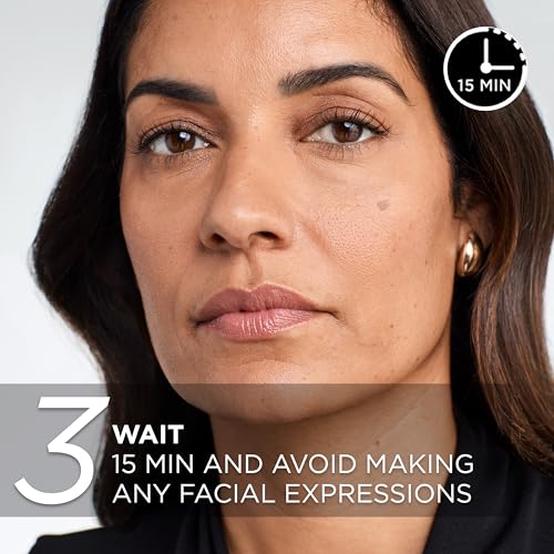 L'Oreal Paris Revitalift Triple Power Eye Bag Instant Eraser, Eye Tightener Treatment to Firm Bags, 0.5 oz + Sample