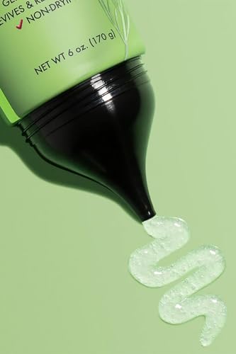 Mielle Organics Rosemary & Mint Sugar Exfoliating Scalp Scrub - Gentle Pre-Shampoo Dry Scalp Treatment for Oil & Product Buildup - Biotin Infused Non-Drying, Moisturizing Formula (6 Fl Oz)