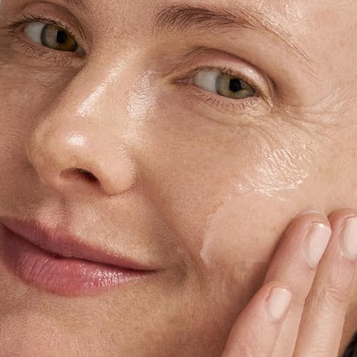 Dermalogica Ultracalming Cleanser, Gentle Face Wash for Sensitive Skin - Calms and Cools Redness and Discomfort, PH balanced, Non- Foaming, Gel - Cream Type